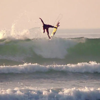 Vidéo de surf en France l'hiver