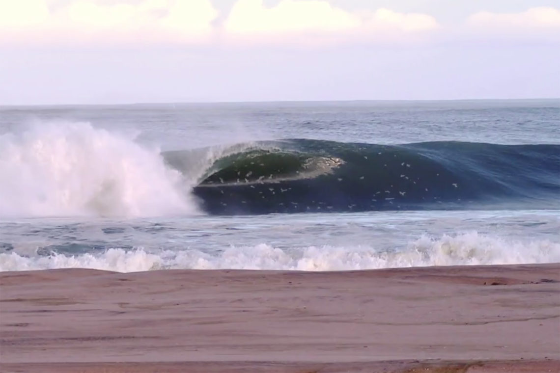 Vidéo de surf de Marc Lacomare surfeur pro français