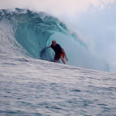 Vidéo de surf aux Mentawais en Indonesie